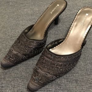 🌷🌿Women’s 9.5 slip on heel